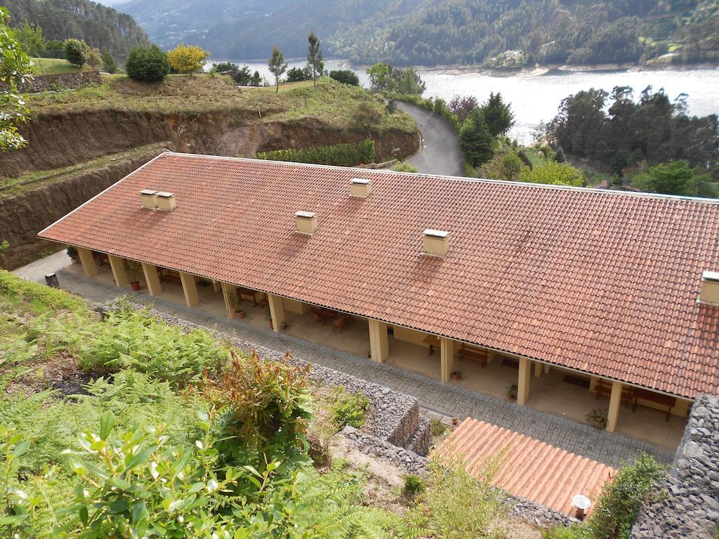 Vale De Azereiros Apartamentos Geres Room photo
